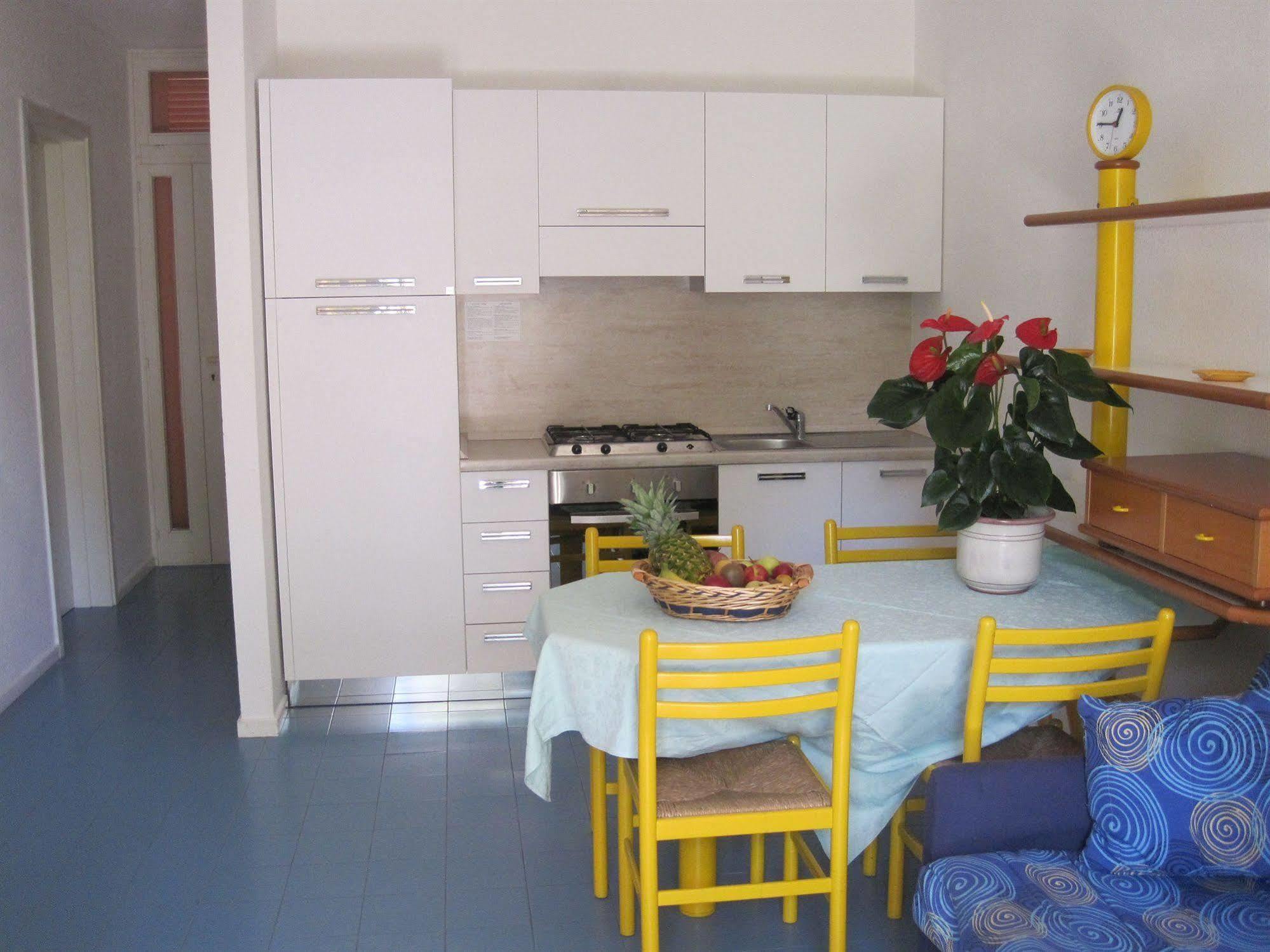 Club Residence Pianetamaratea Santa Caterina  ภายนอก รูปภาพ